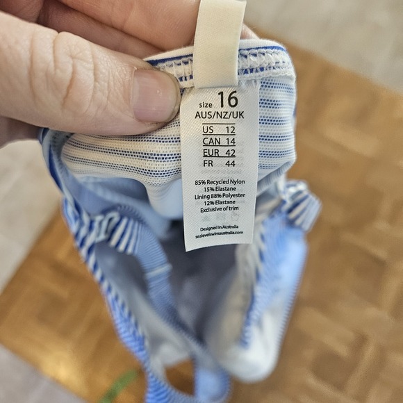 AZURE Sea Level Positano Square Neck One Piece Swimsuit, US 12‎ - Picture 9 of 10